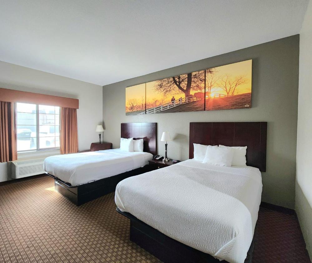 Queen Room with Two Queen Beds - Non-Smoking interior